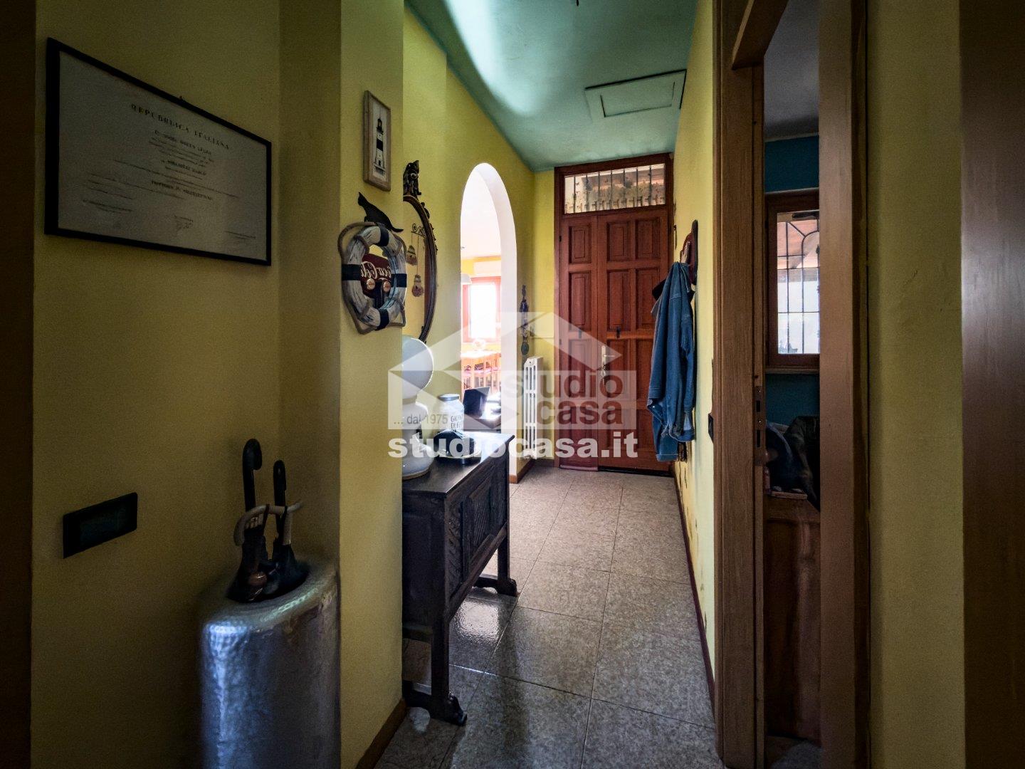 Casa Plurifamiliare in vendita a Pandino