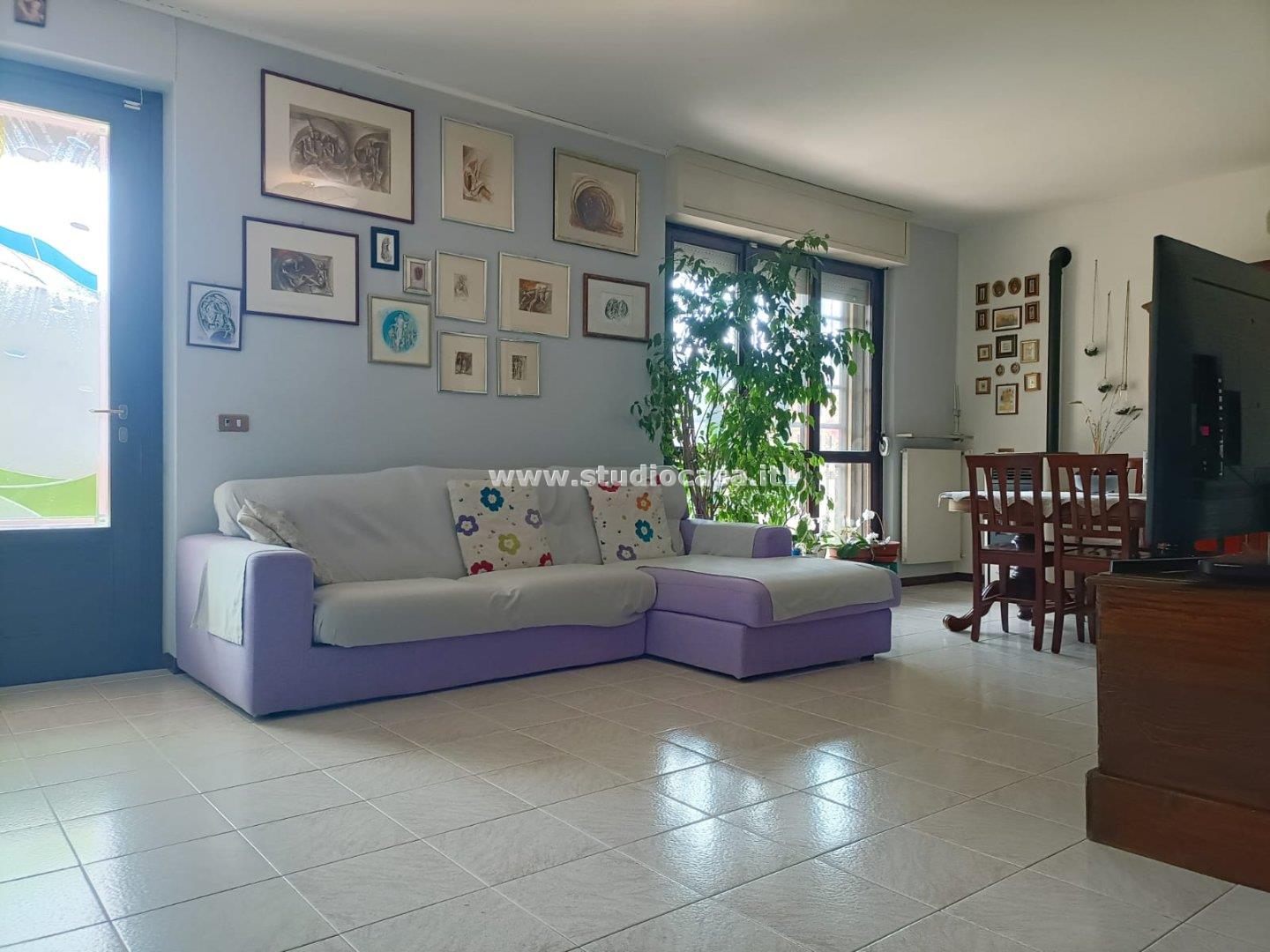 Villa Unifamiliare in vendita a Pandino