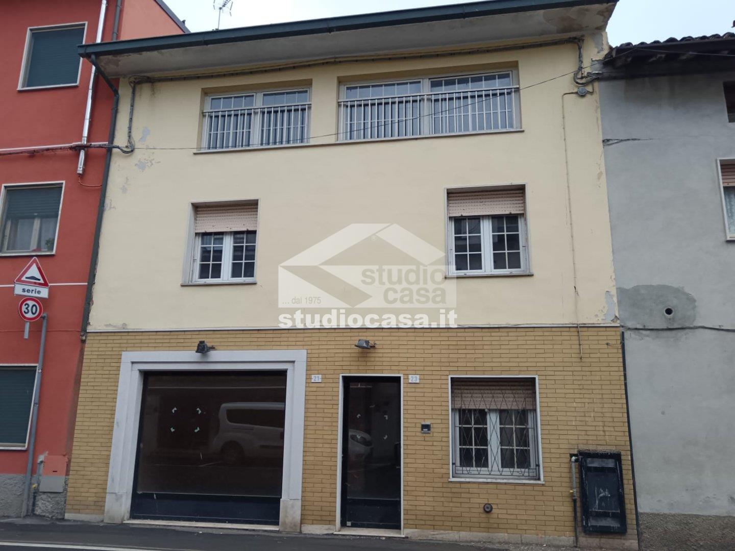 Casa Plurifamiliare in vendita a Sergnano