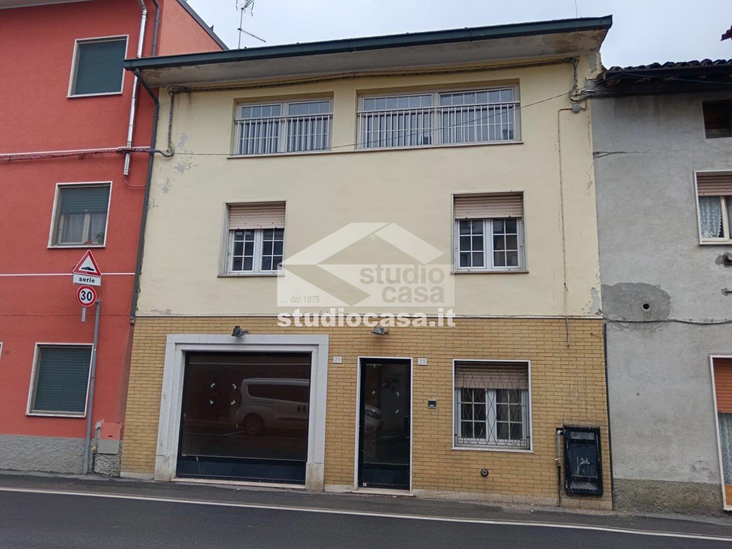 Casa Plurifamiliare in vendita a Sergnano