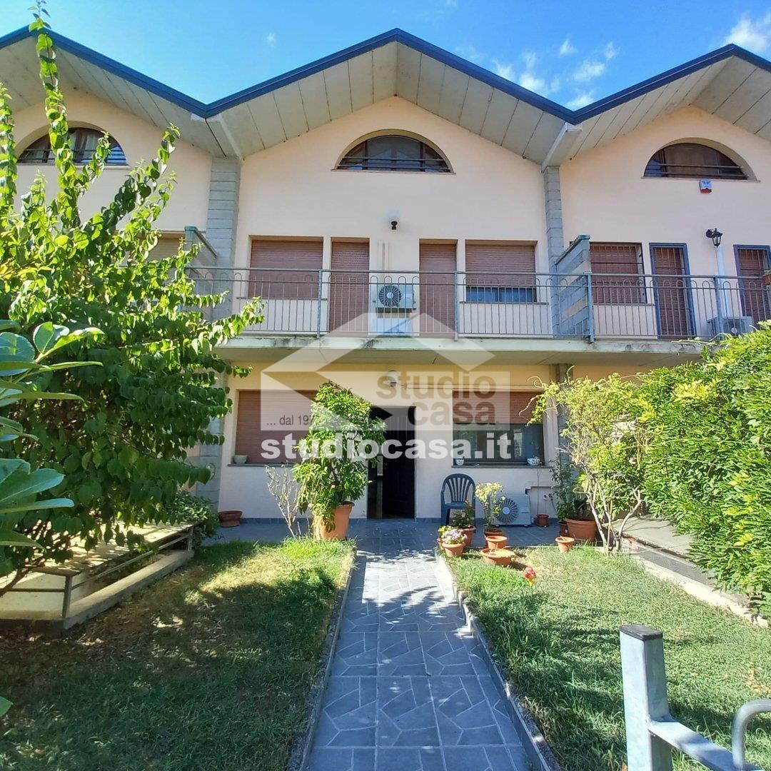 Villa a schiera in vendita a Pandino