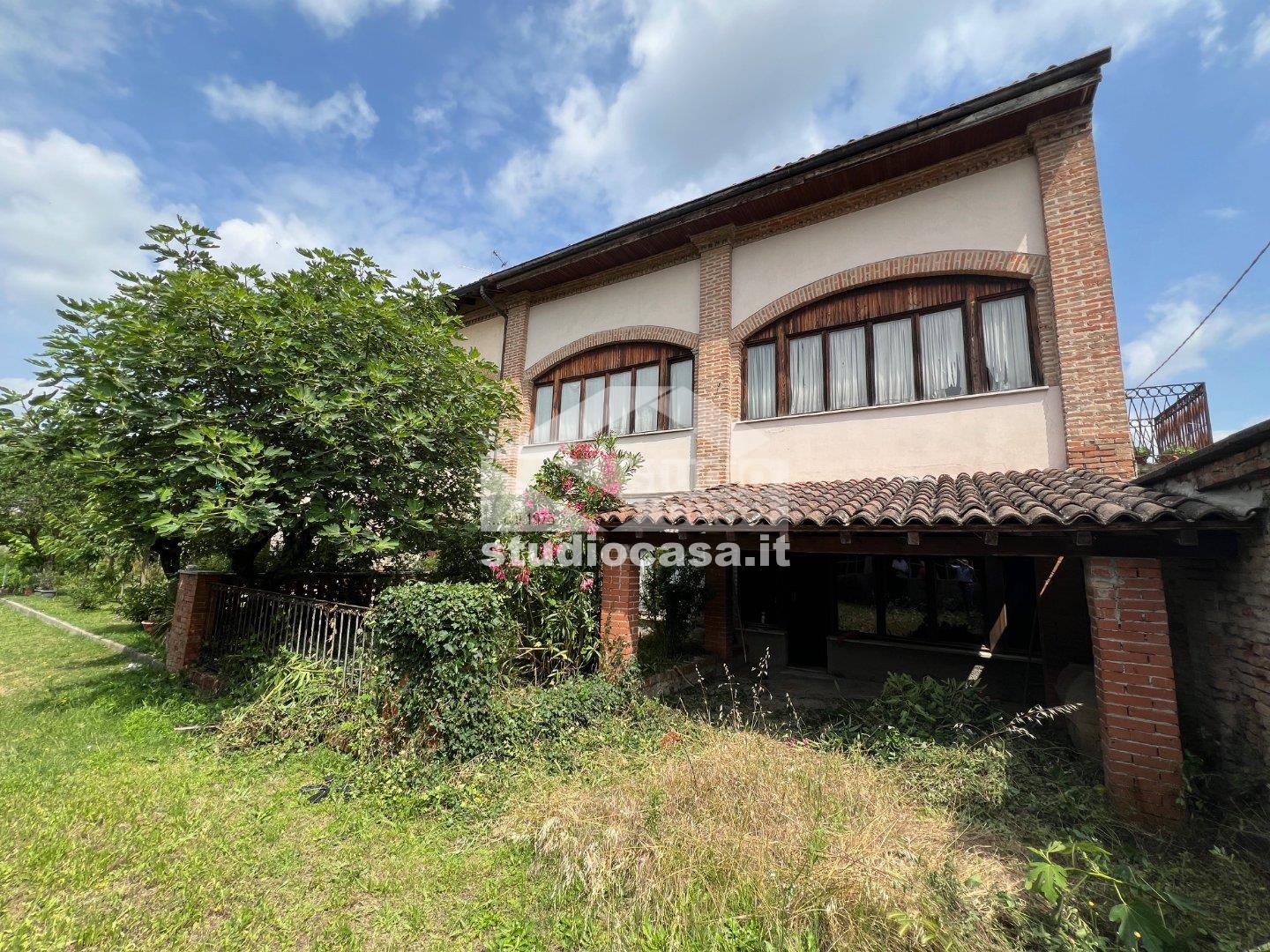 Casa Plurifamiliare in vendita a Vailate