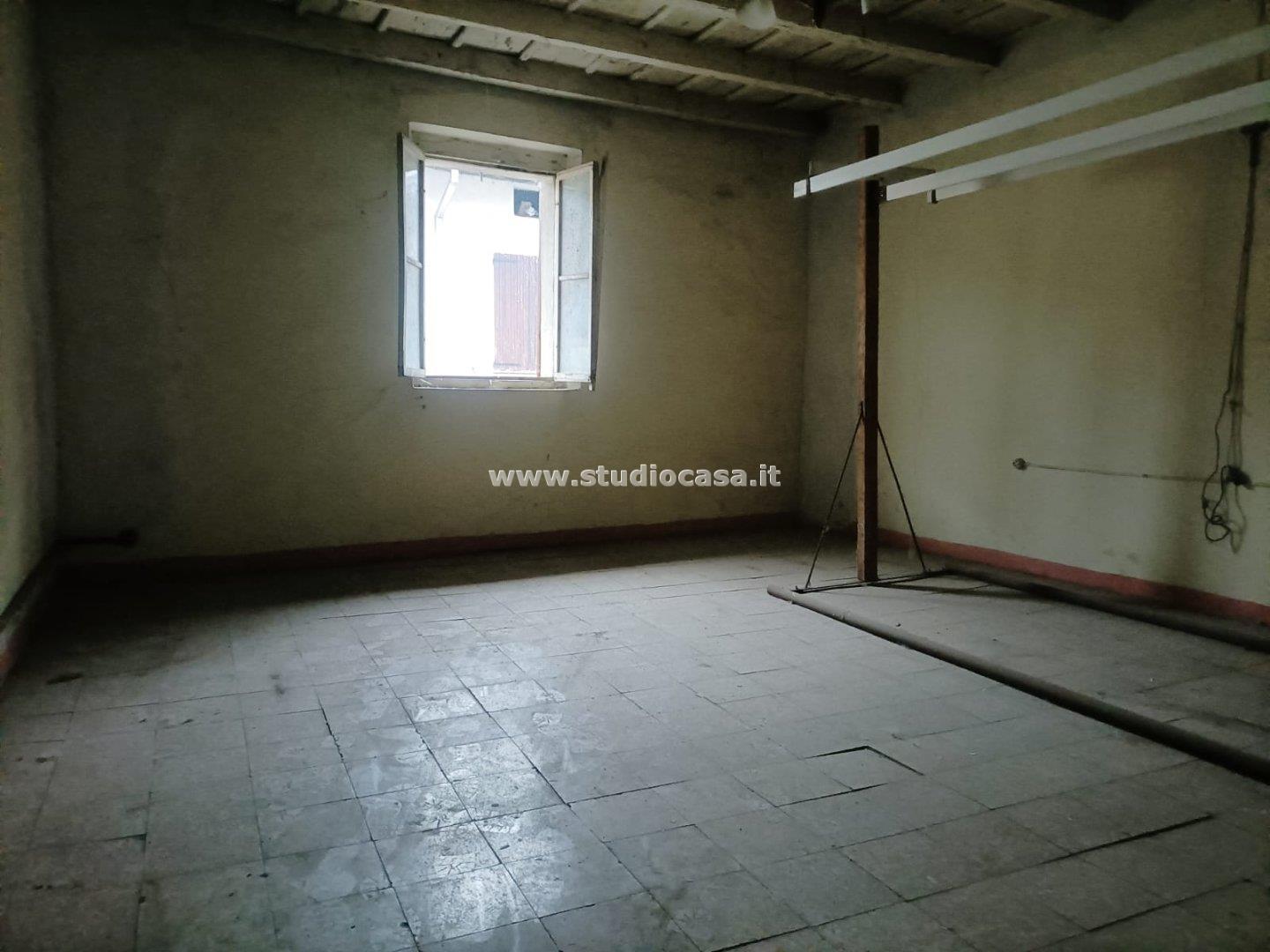 Casa Plurifamiliare in vendita a Casaletto Vaprio