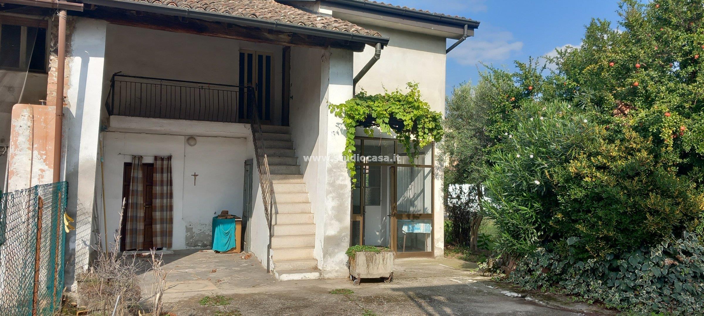 Casa Unifamiliare in vendita a Palazzo Pignano