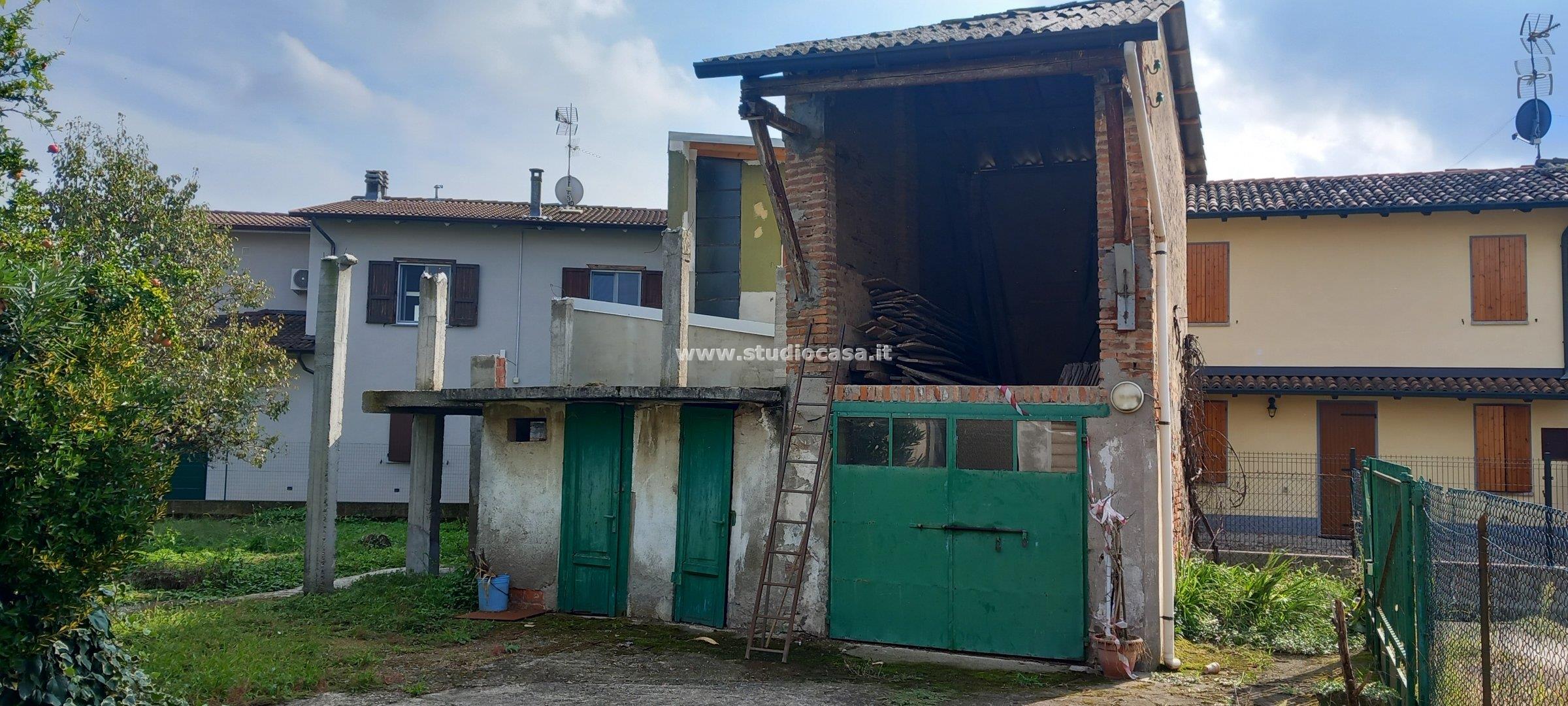 Casa Unifamiliare in vendita a Palazzo Pignano