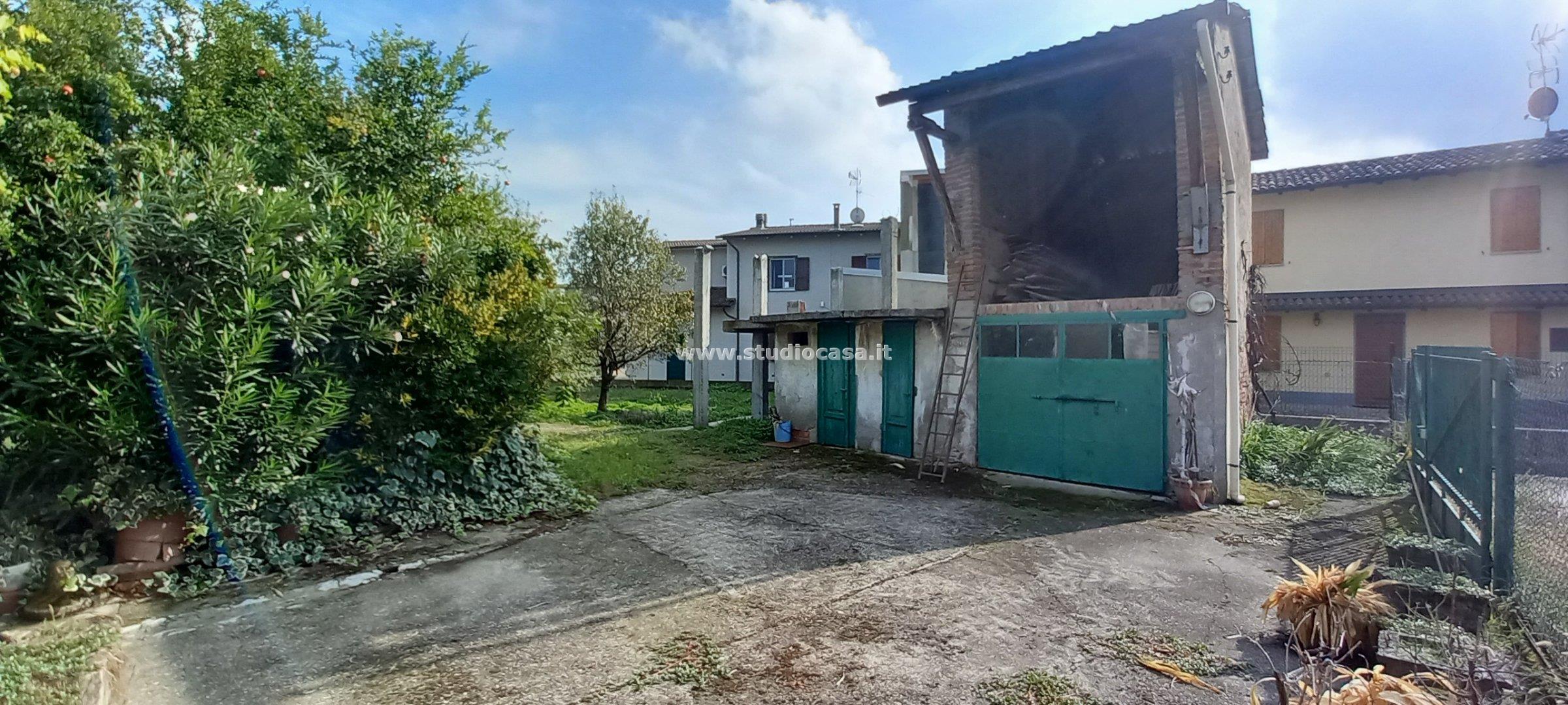 Casa Unifamiliare in vendita a Palazzo Pignano