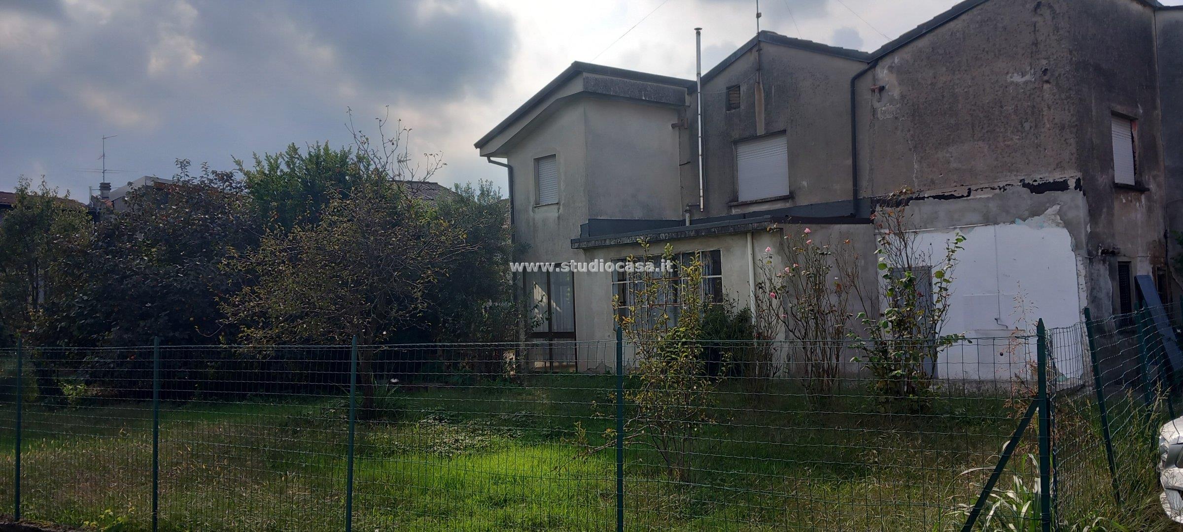 Casa Unifamiliare in vendita a Palazzo Pignano