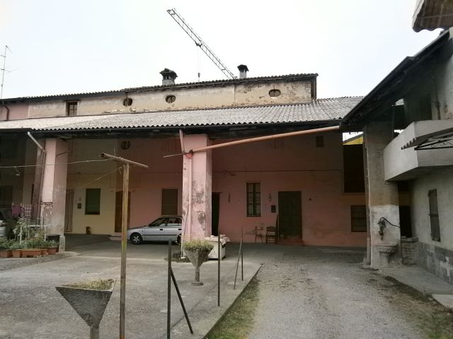 Cascina in vendita a Palazzo Pignano