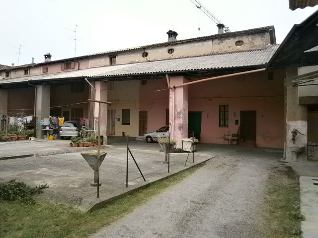 Cascina in vendita a Palazzo Pignano