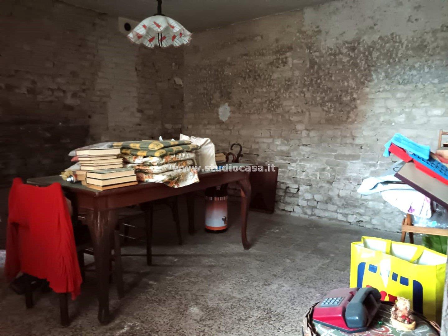 Casa Plurifamiliare in vendita a Pandino