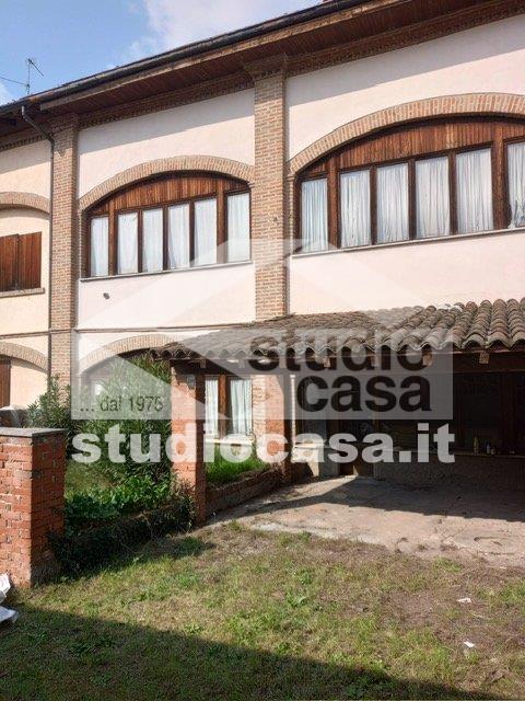 Casa Plurifamiliare in vendita a Vailate