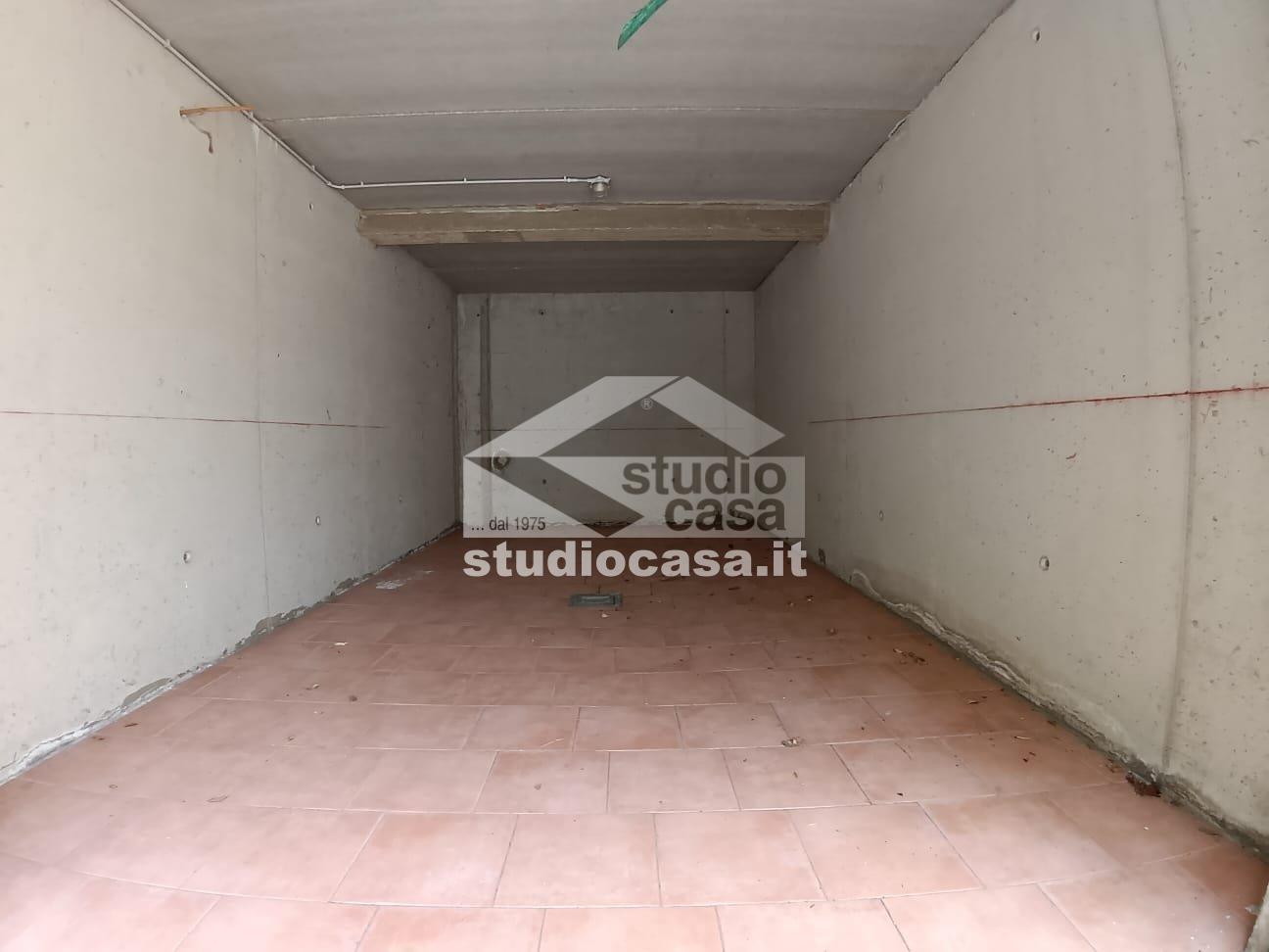 Box / Autorimessa in vendita a Comazzo