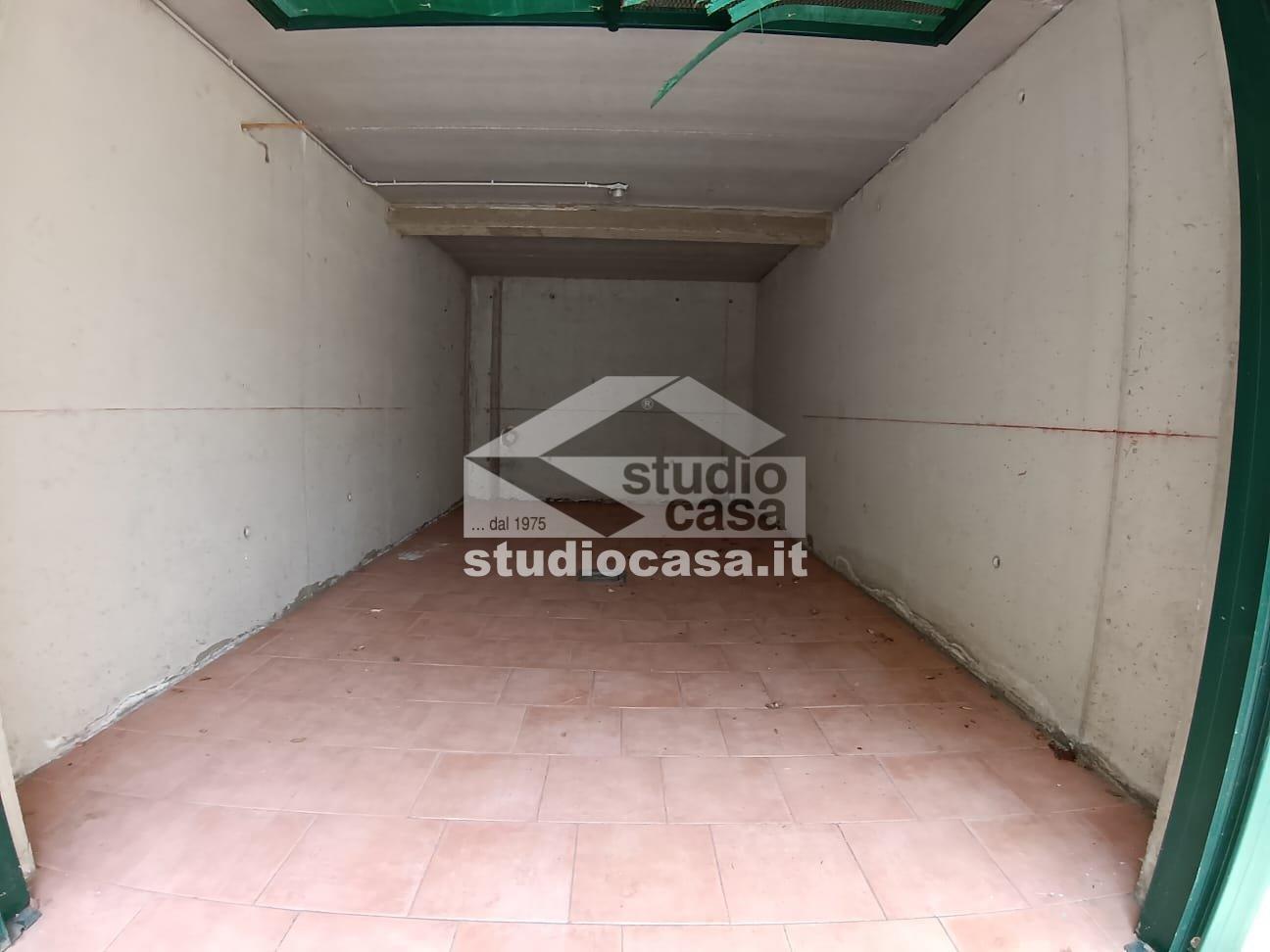 Box / Autorimessa in vendita a Comazzo