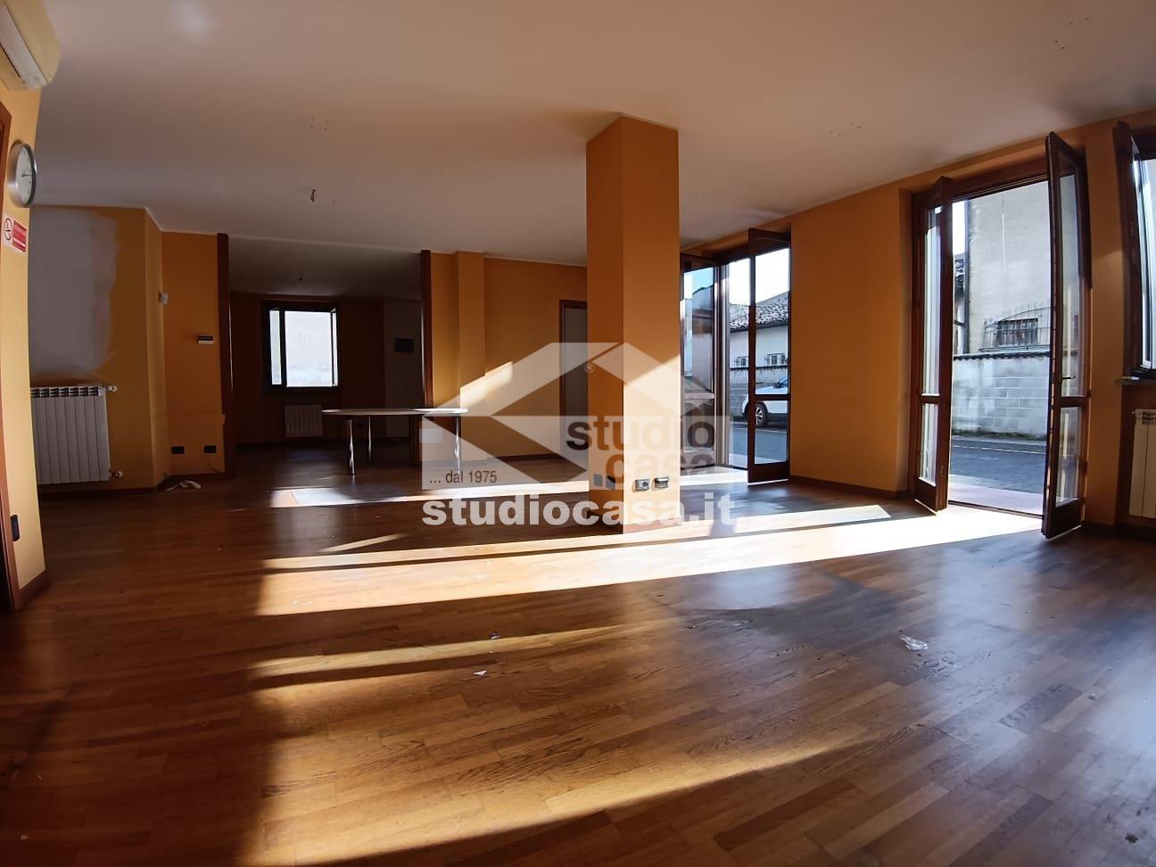 Ufficio in vendita a Pandino