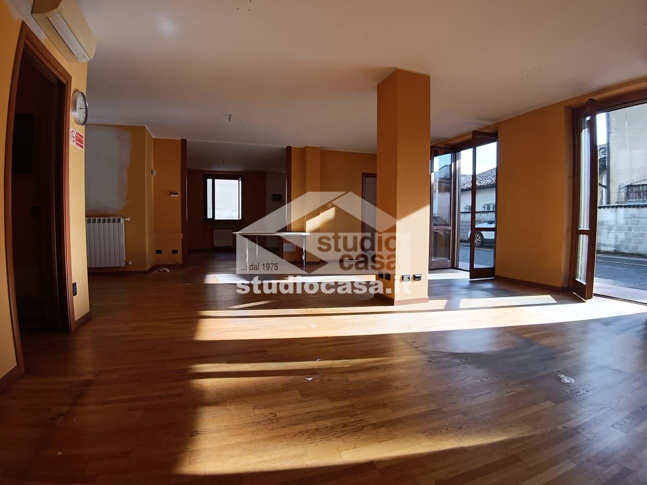 Ufficio in vendita a Pandino