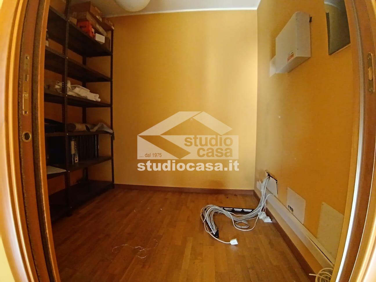 Ufficio in vendita a Pandino