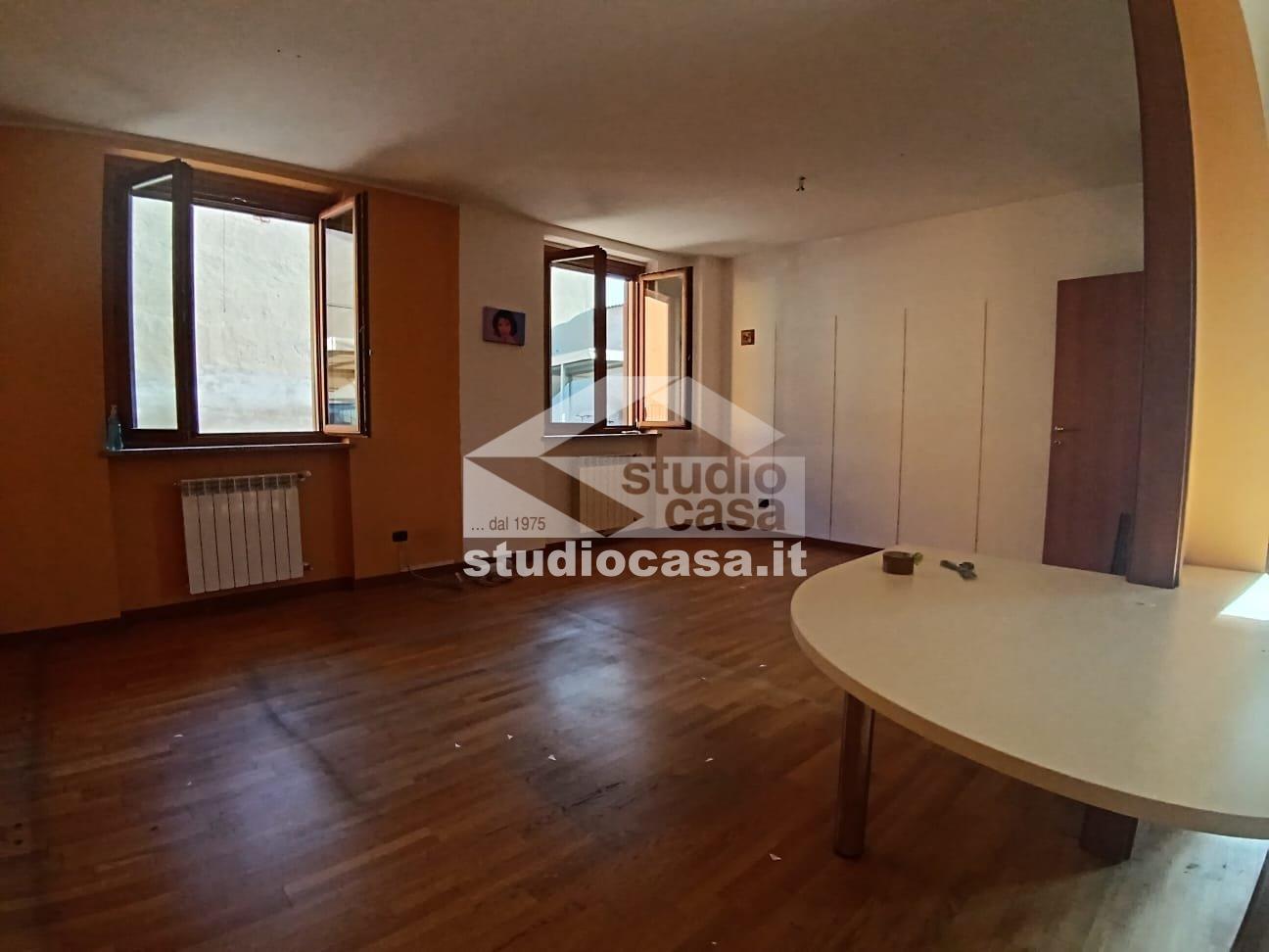 Ufficio in vendita a Pandino