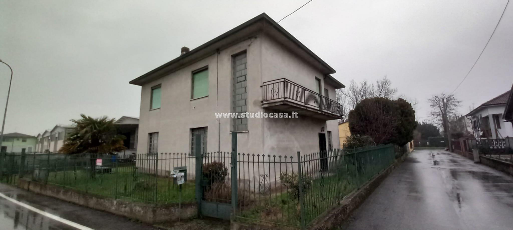 Villa Unifamiliare in vendita a Torlino Vimercati
