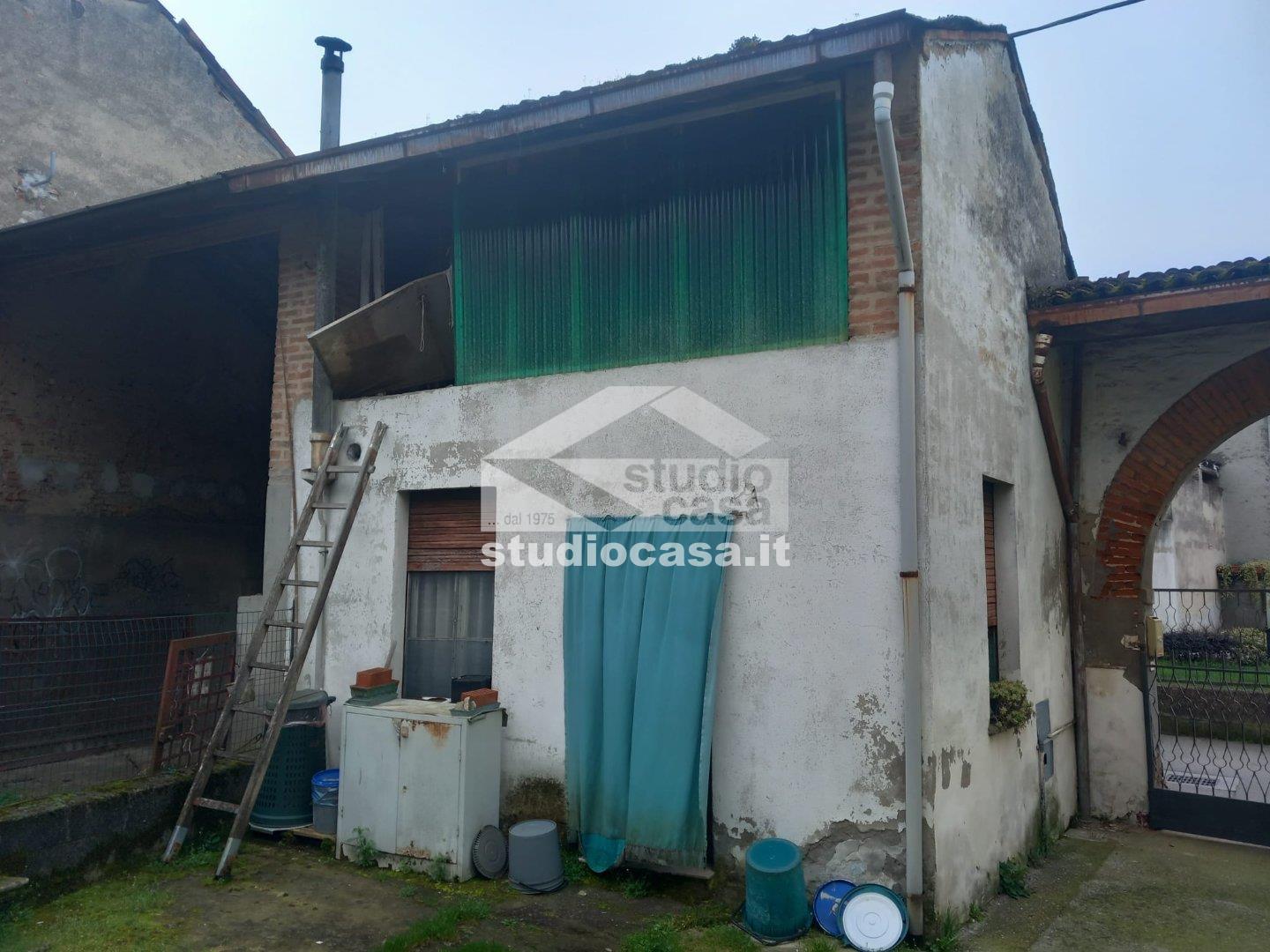 Casa Plurifamiliare in vendita a Palazzo Pignano