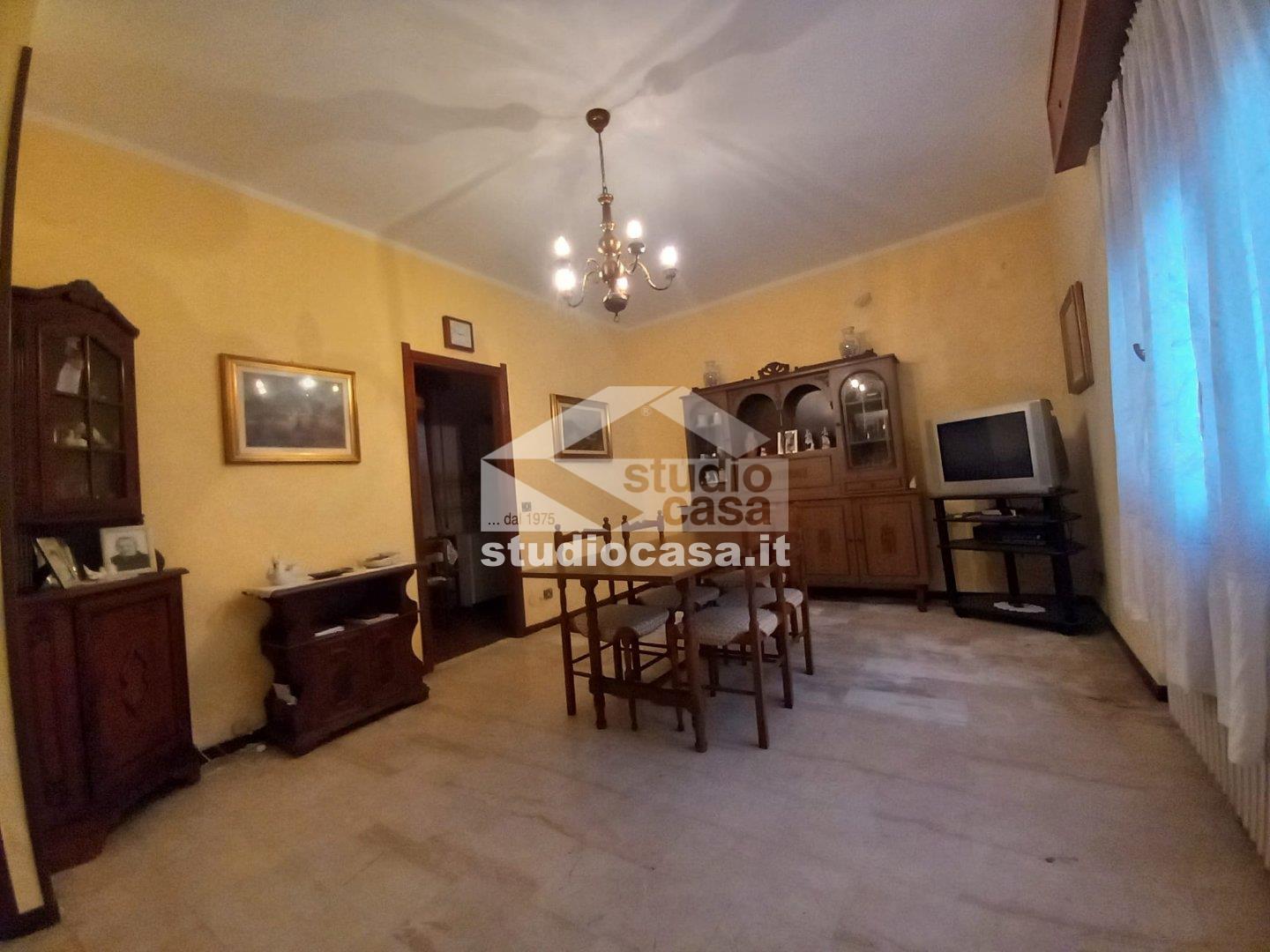 Casa Plurifamiliare in vendita a Palazzo Pignano