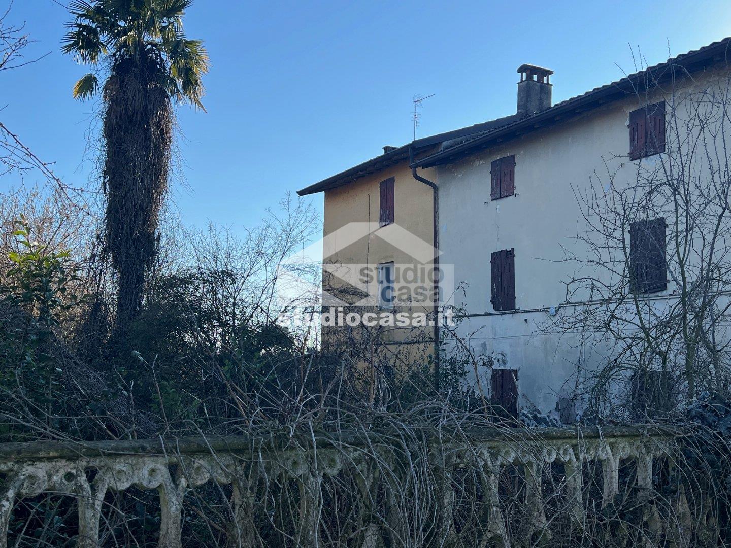 Casa Bifamiliare in vendita a Crema