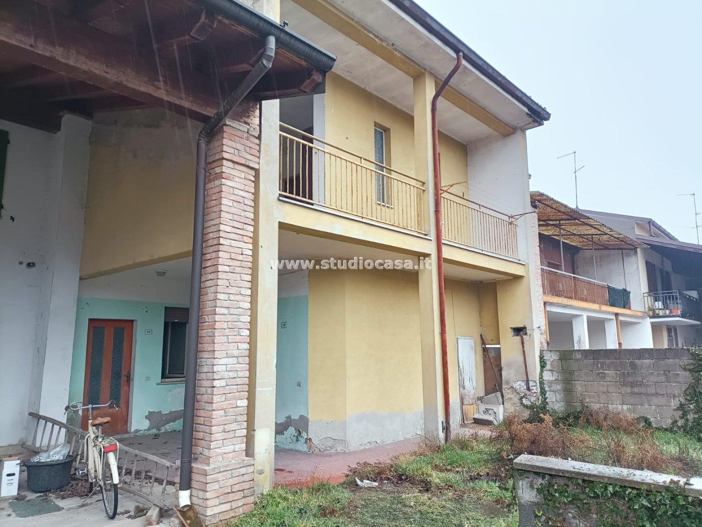 Casa Plurifamiliare in vendita a Casaletto Vaprio