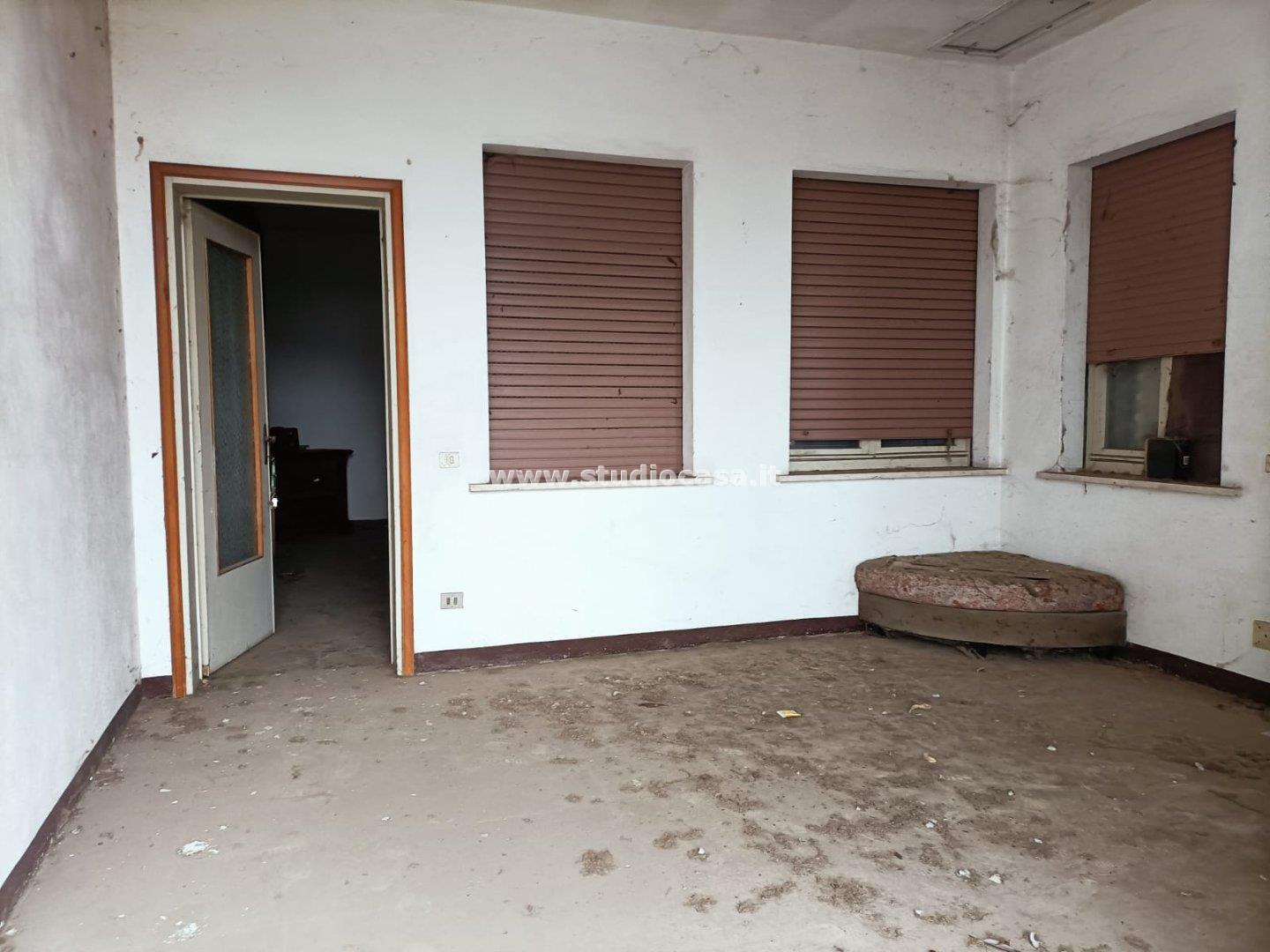 Casa Plurifamiliare in vendita a Casaletto Vaprio