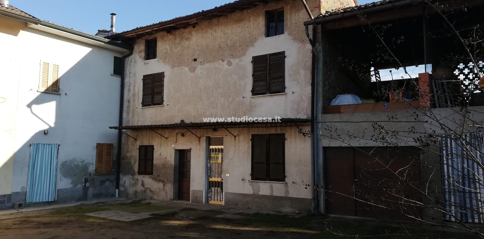 Casa Plurifamiliare in vendita a Crespiatica