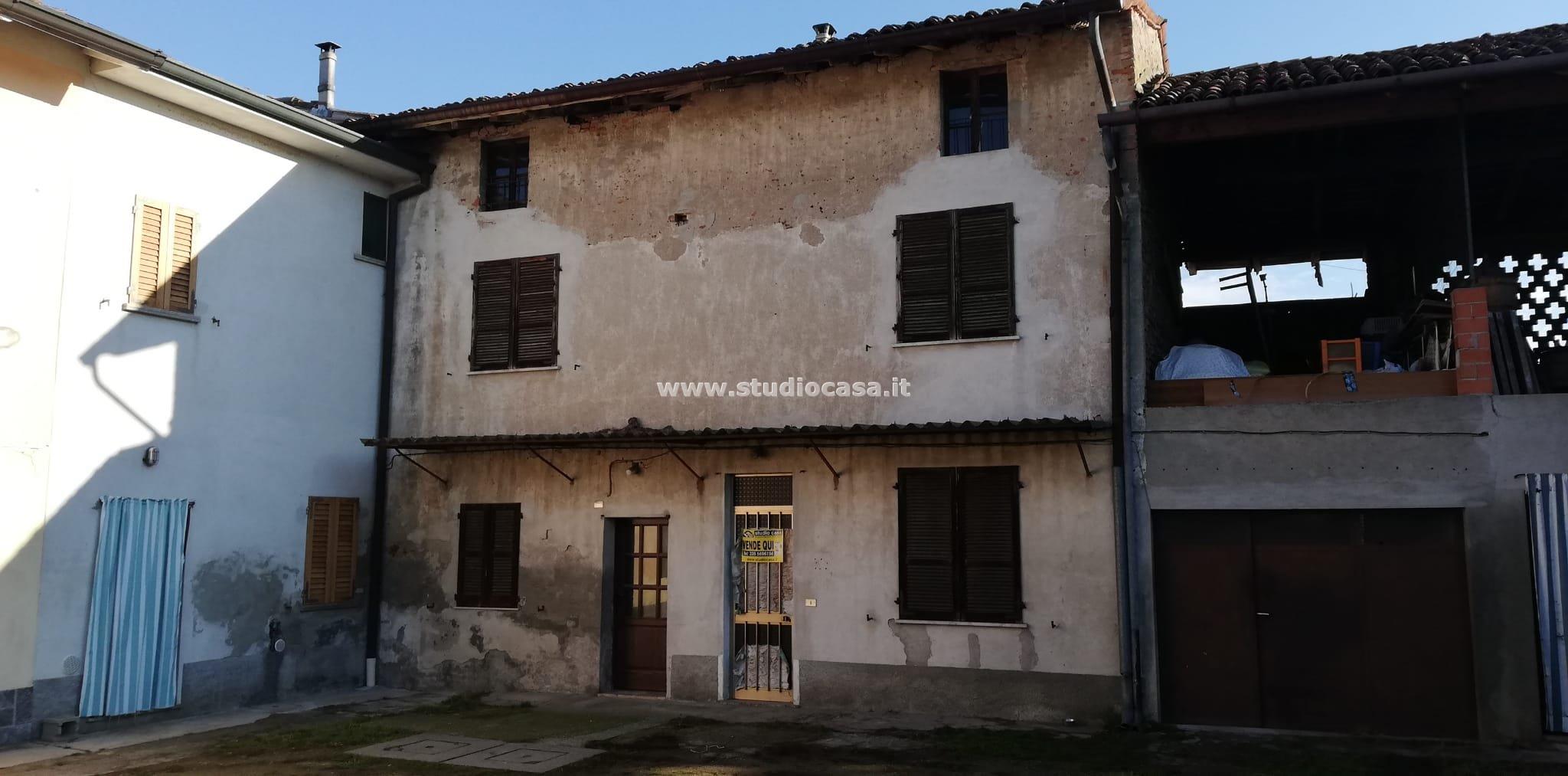 Casa Plurifamiliare in vendita a Crespiatica