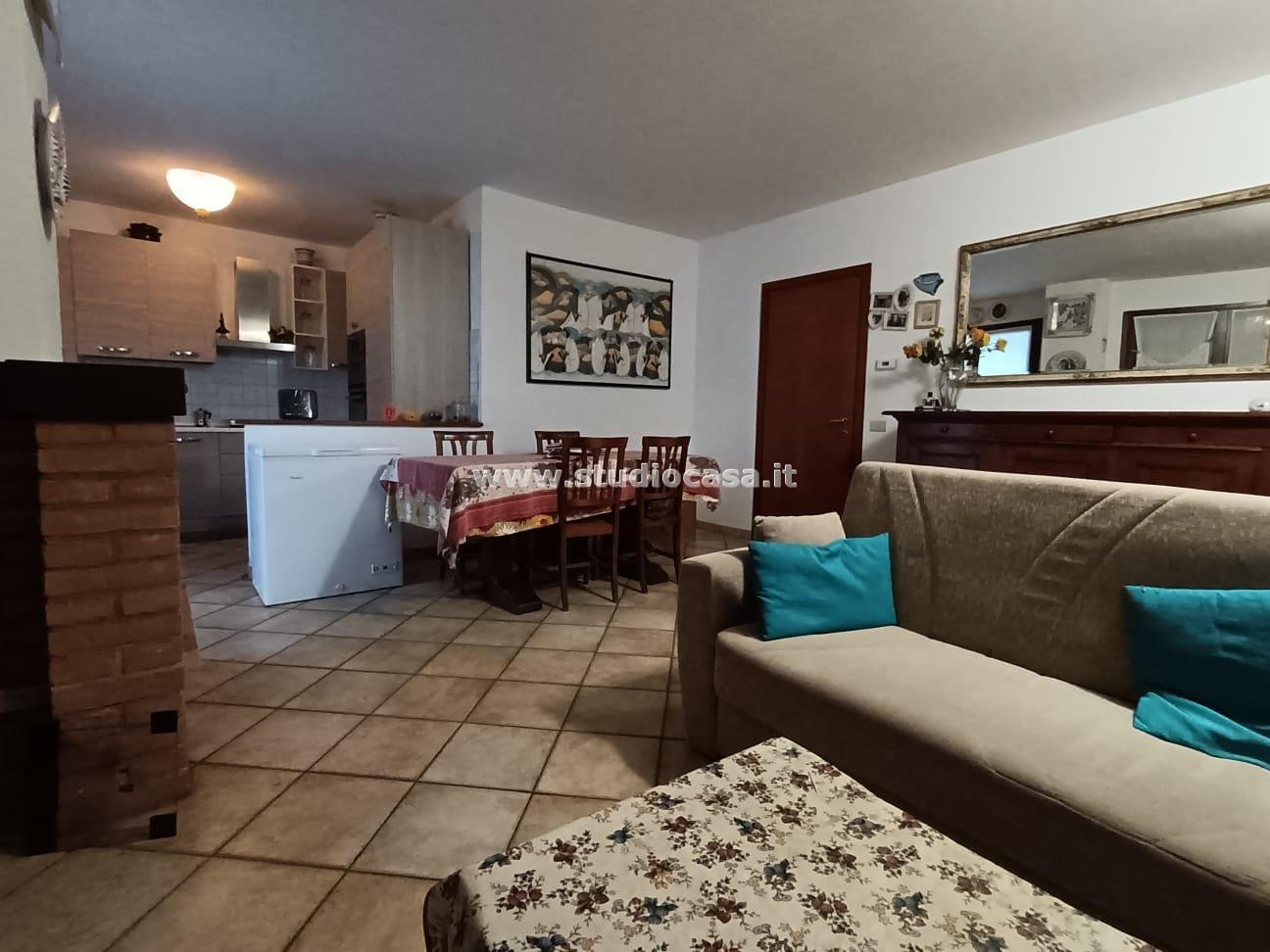 Villa a schiera di testa in vendita a Palazzo Pignano