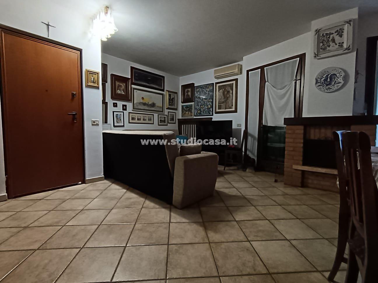 Villa a schiera di testa in vendita a Palazzo Pignano