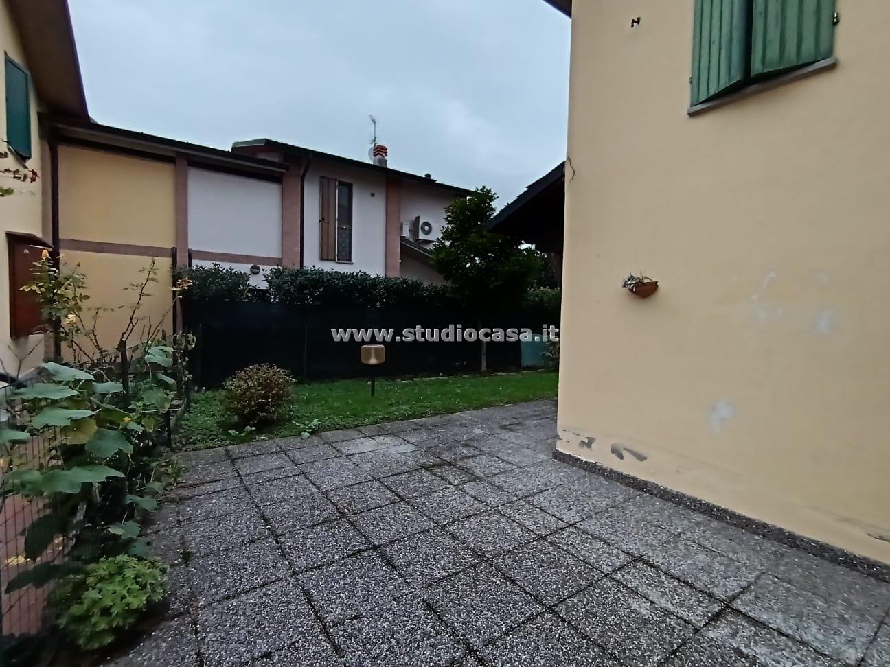 Villa a schiera di testa in vendita a Palazzo Pignano