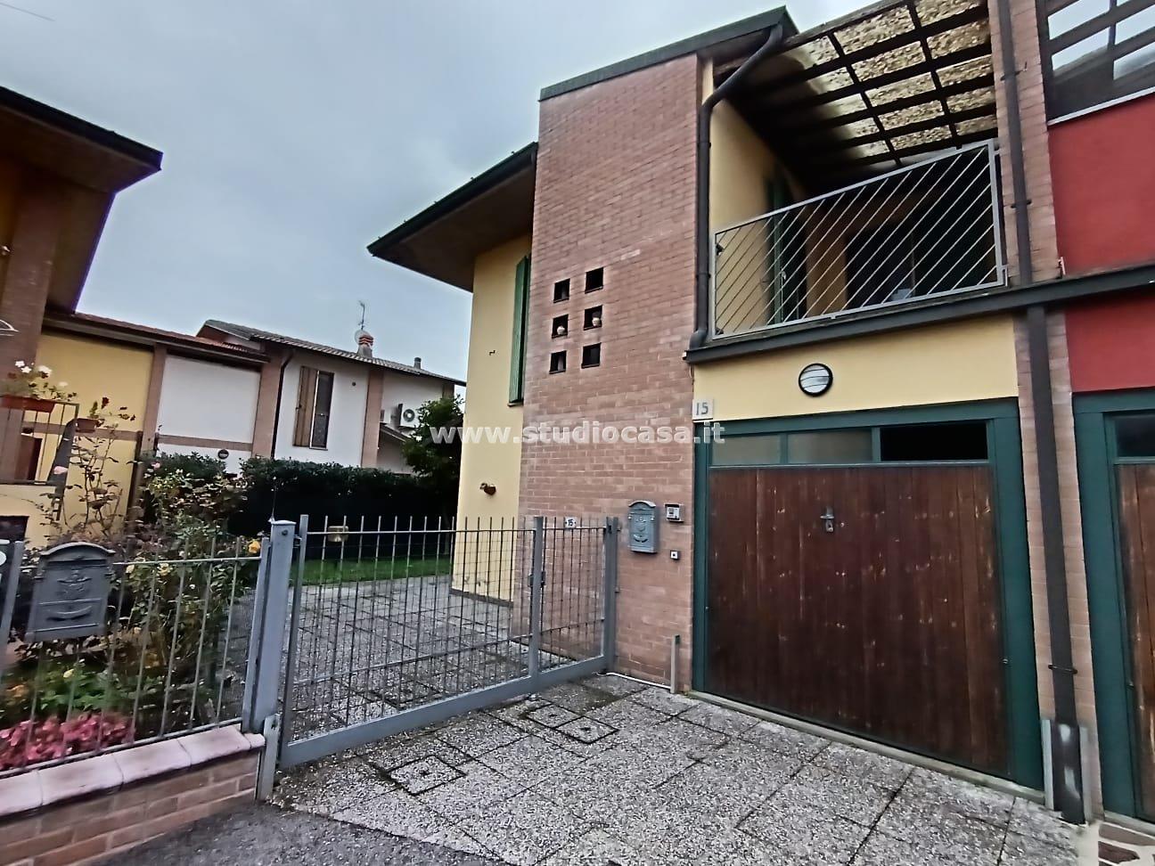 Villa a schiera di testa in vendita a Palazzo Pignano