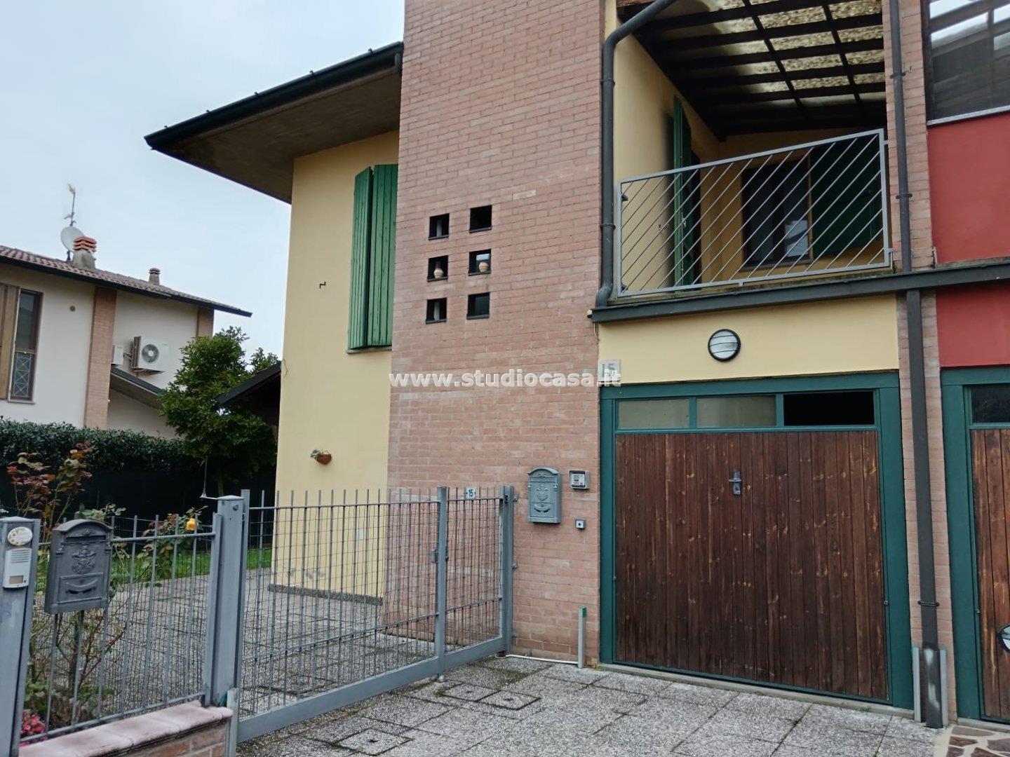 Villa a schiera di testa in vendita a Palazzo Pignano