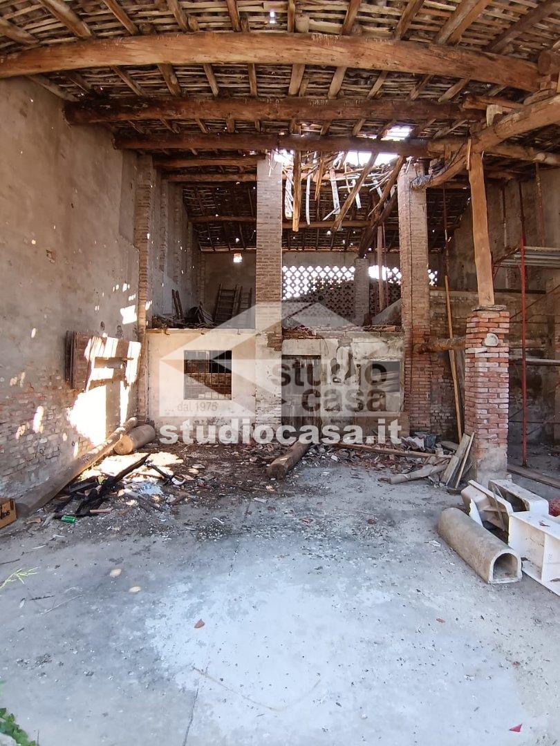 Casa Plurifamiliare in vendita a Trescore Cremasco