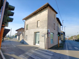 Negozio in vendita a Pandino