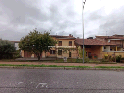 Casa Plurifamiliare in vendita a Pandino