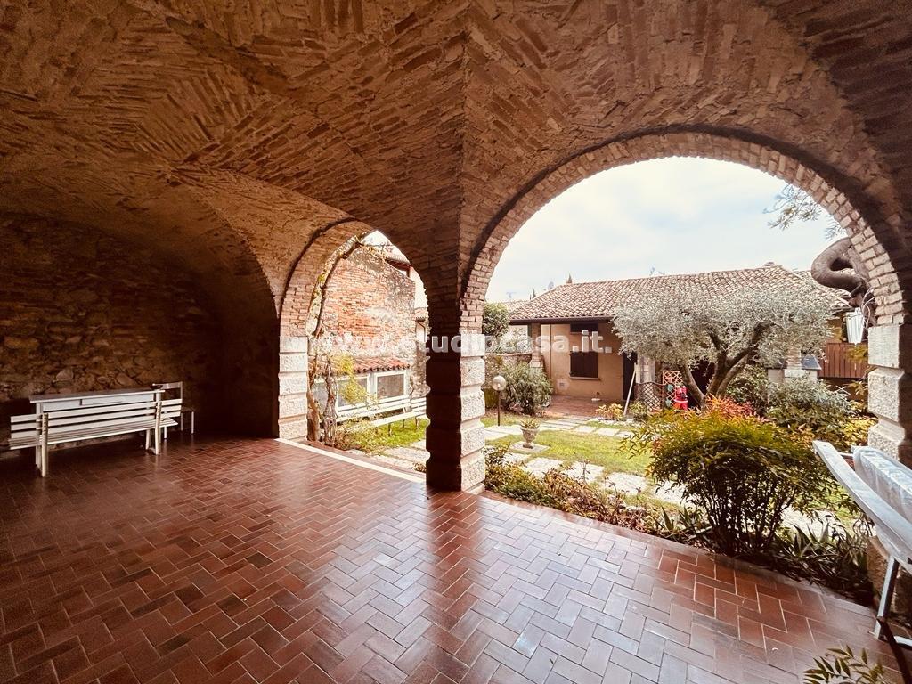 Appartamento in vendita a San Felice del Benaco