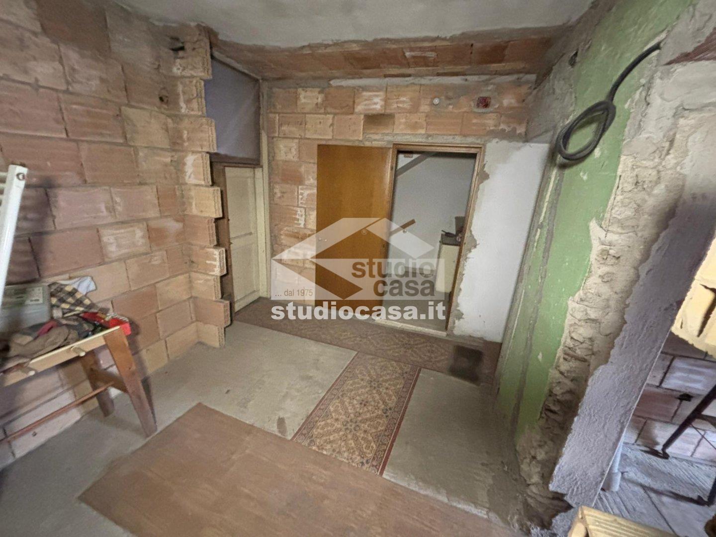 Casa Unifamiliare in vendita a Cimone