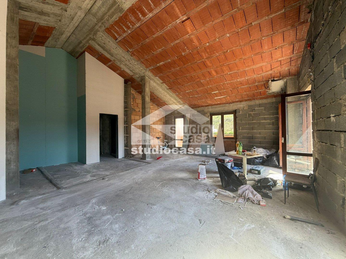 Appartamento in vendita a Besenello