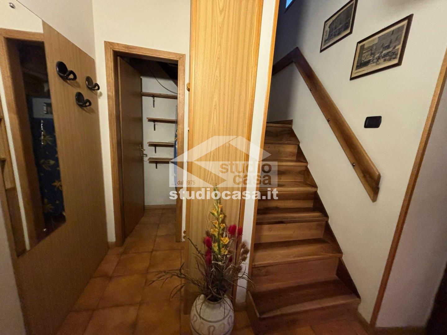 Casa Unifamiliare in vendita a Cimone