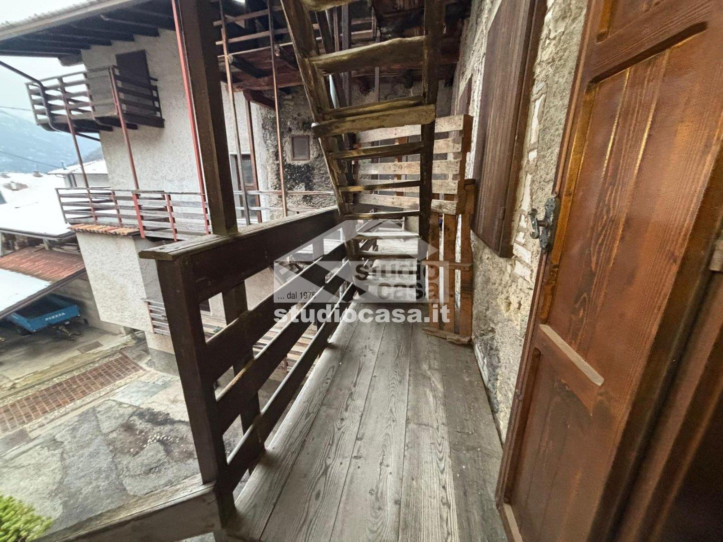 Casa Unifamiliare in vendita a Cimone