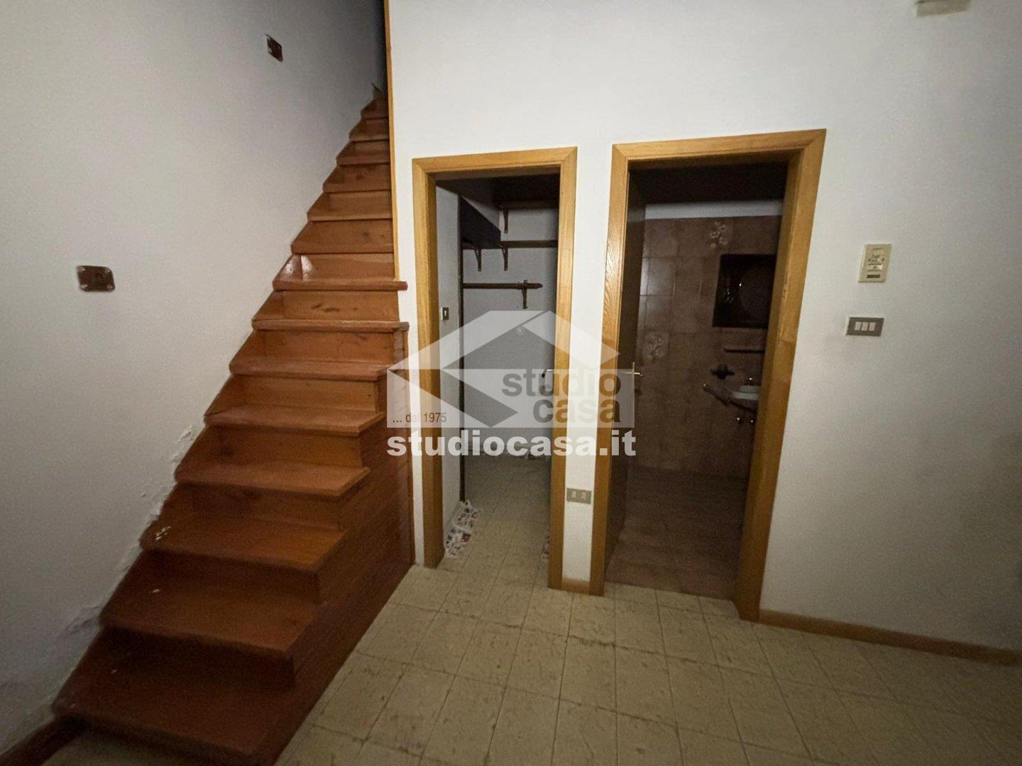 Casa Unifamiliare in vendita a Cimone
