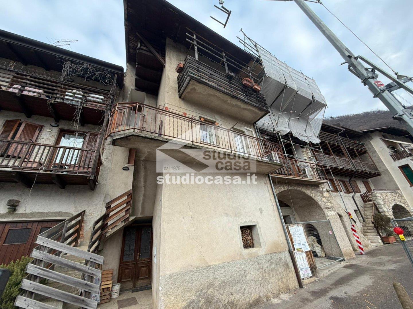 Casa Unifamiliare in vendita a Cimone