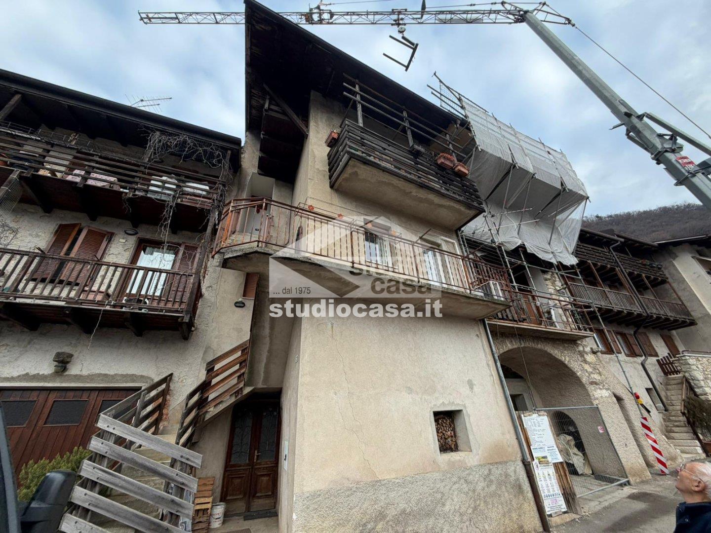Casa Unifamiliare in vendita a Cimone