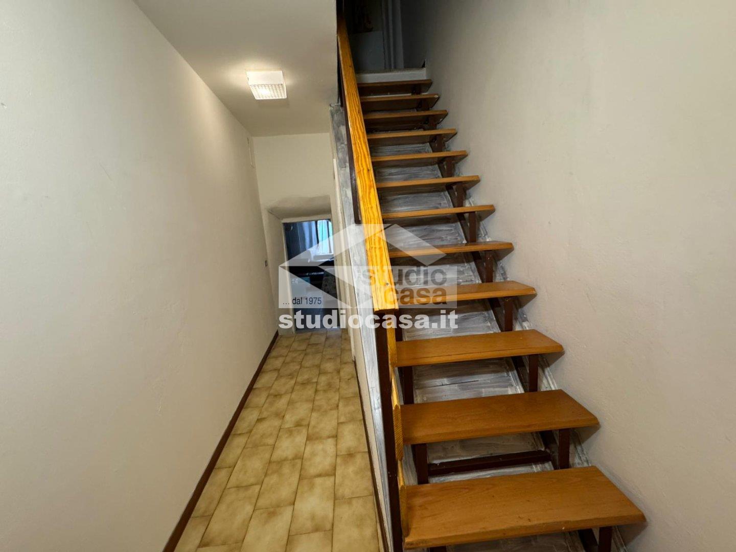 Casa Unifamiliare in vendita a Cimone