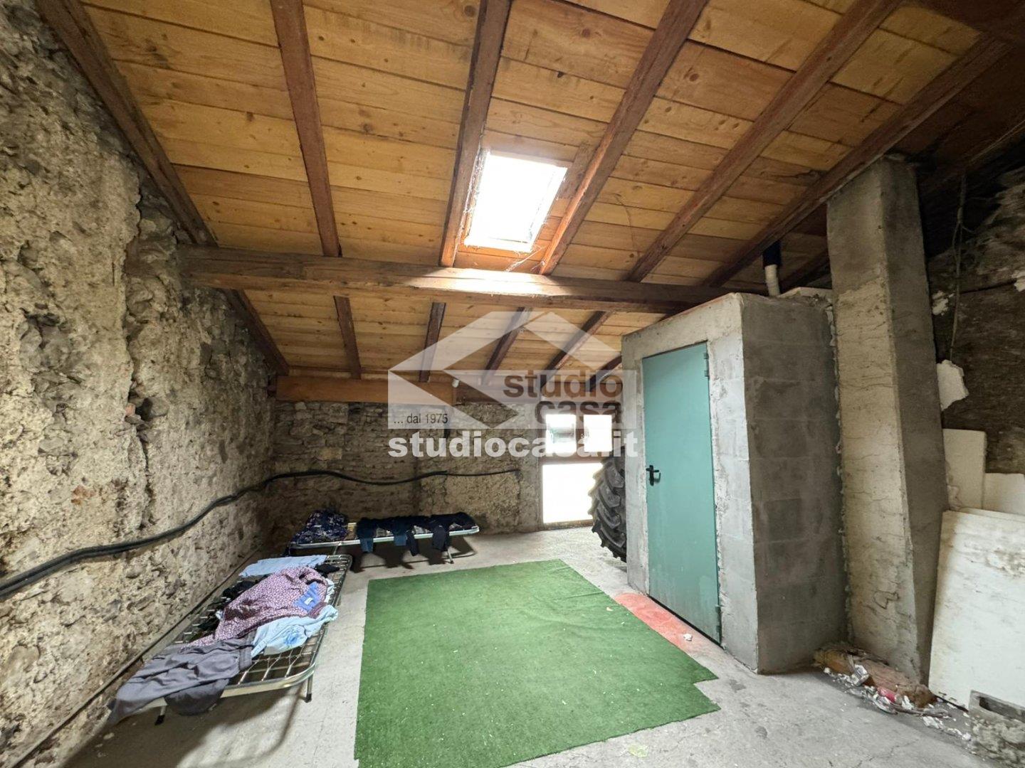 Casa Unifamiliare in vendita a Cimone