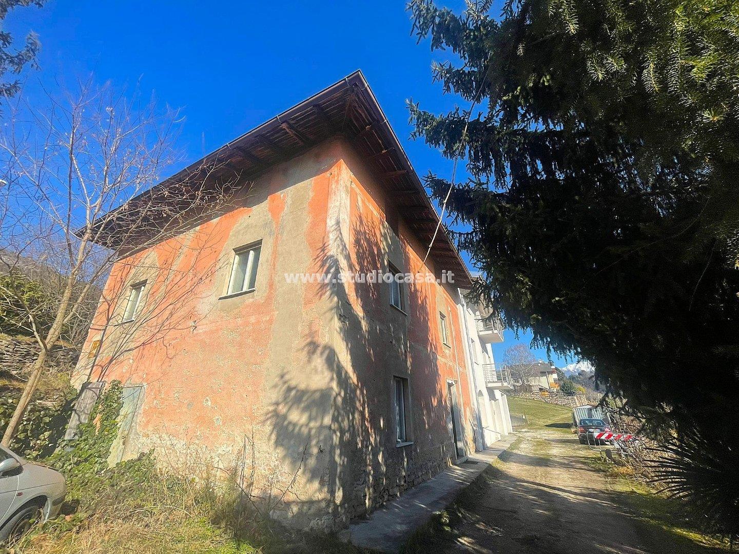 Casa Bifamiliare in vendita a Trento