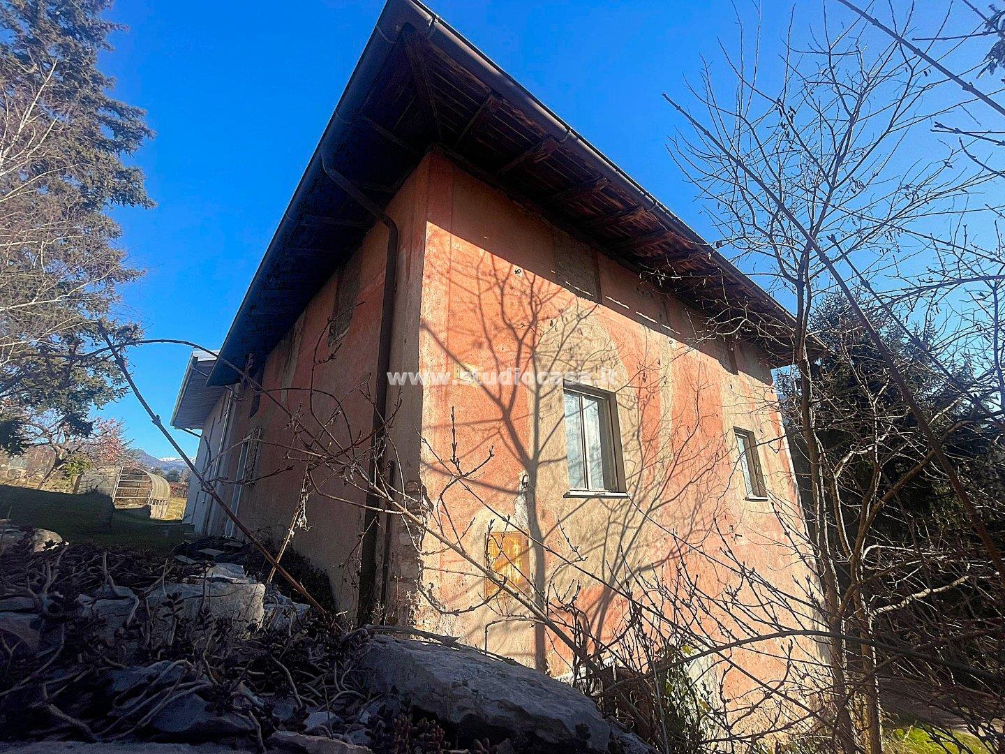 Casa Bifamiliare in vendita a Trento