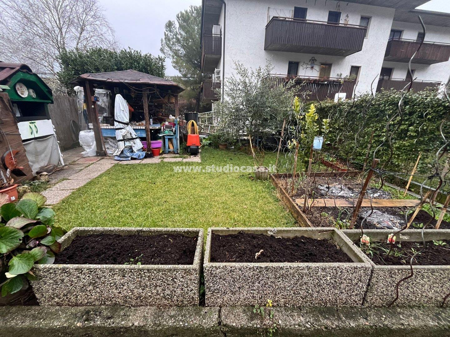 Appartamento in vendita a Vallelaghi